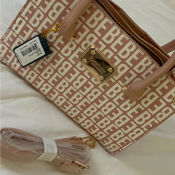 Bebe - Picture 3 of 9